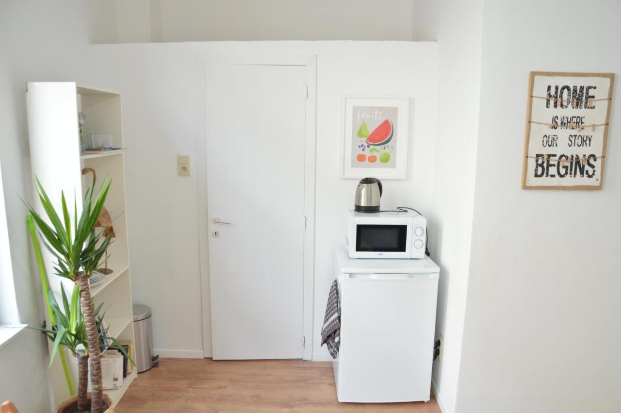 Apartamento Awesome Studio In Marolles Bruselas Exterior foto