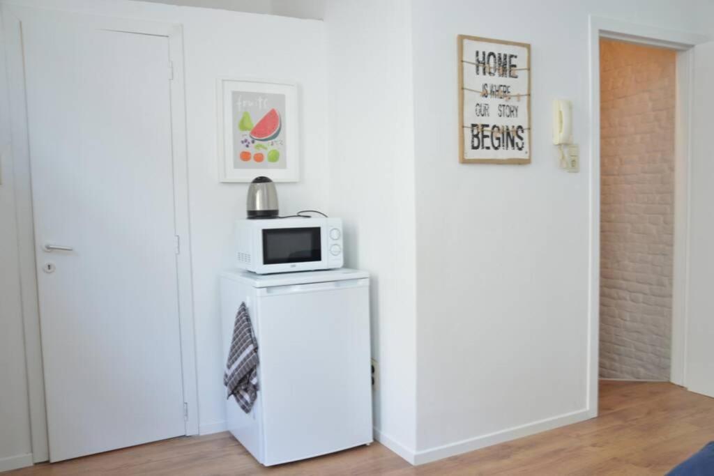Apartamento Awesome Studio In Marolles Bruselas Exterior foto